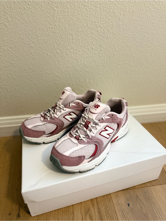 New Balance Shoes - New Balance Pink & White Unisex Sneakers
